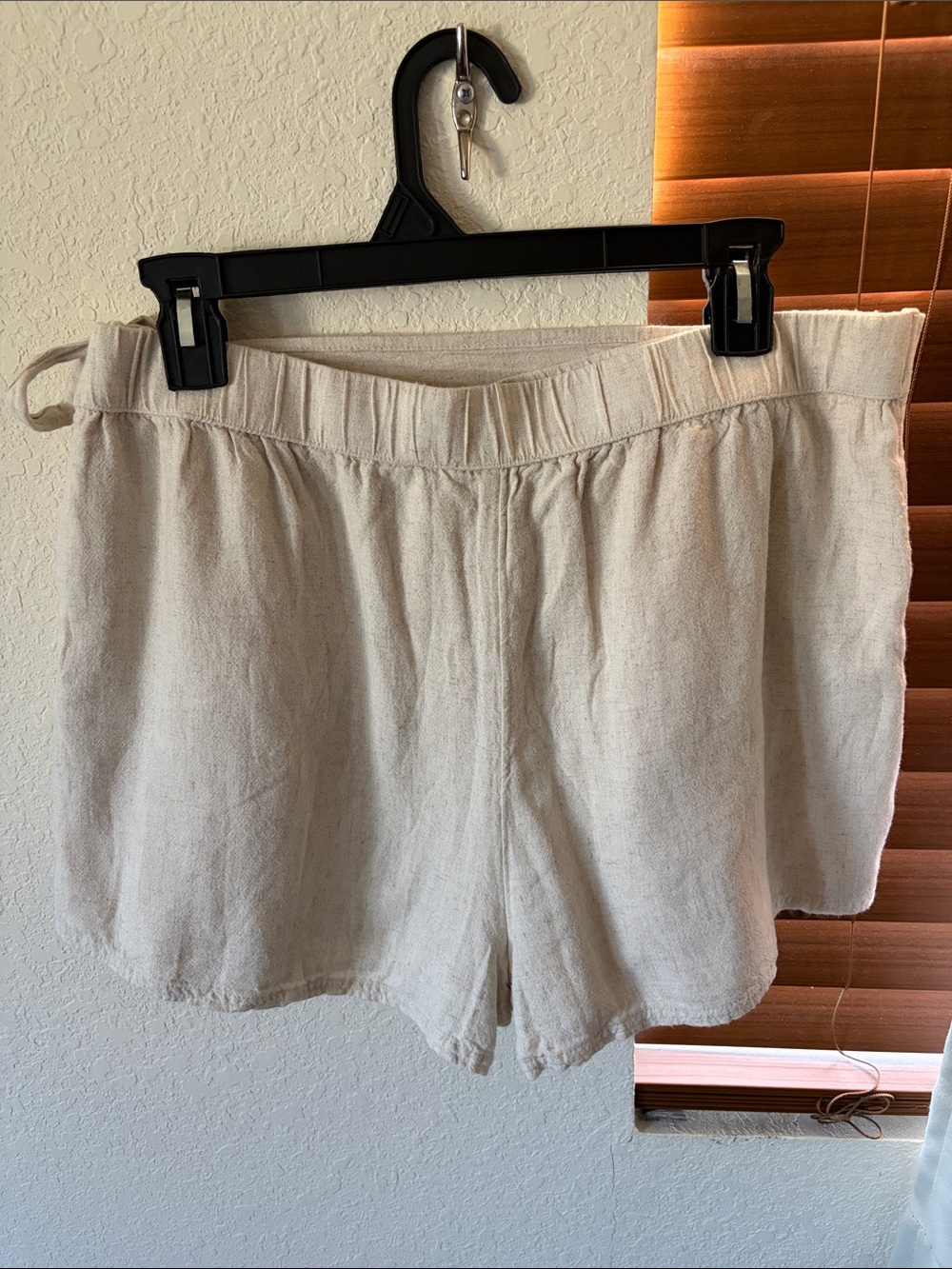 American Eagle Outfitters Cream Wrap Skort with Side Tie - Picture 2 of 8